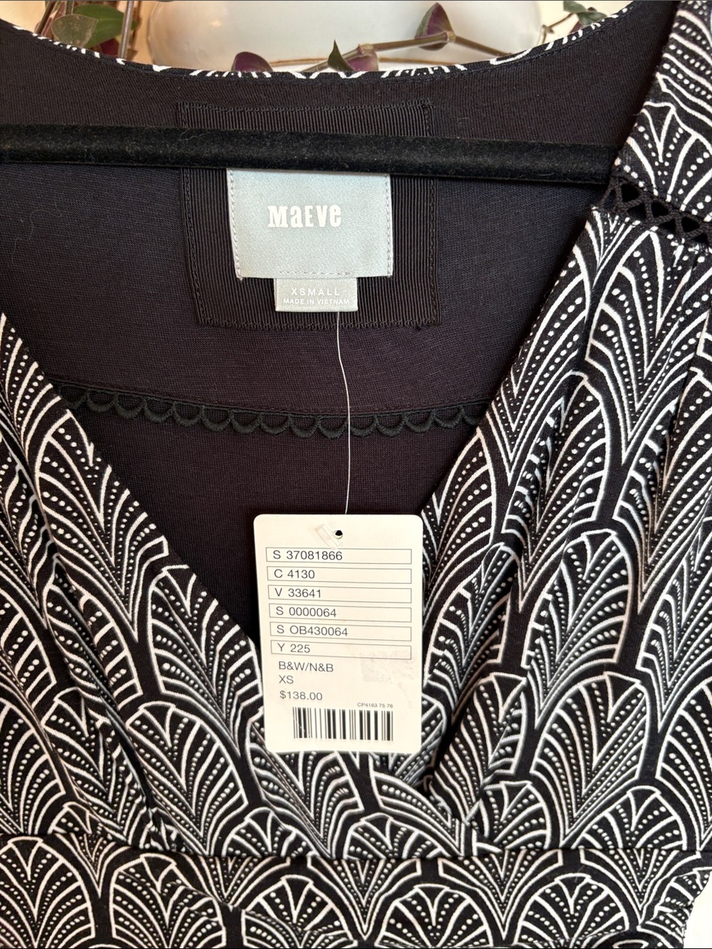 Maeve Gray Printed V-Neck Midi Dress - Picture 5 of 5